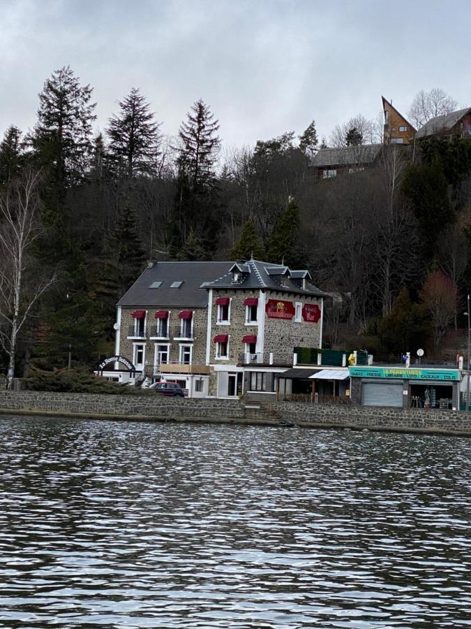 Hotel La Bonne Hotesse Chambon-sur-Lac Exterior foto